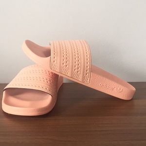 Adidas Unisex Adilette Slides US 6 (women’s 7.5/8)